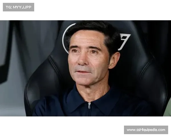 黄潜主帅马塞利诺战术调整受限，红牌成比赛转折点